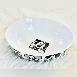 Disney All Over Mickey Mouse & Goofy 9.5" Large Serving Bowl